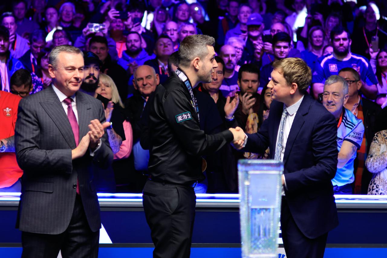 塞尔维亚队成功击败斯洛伐克，取得关键胜利