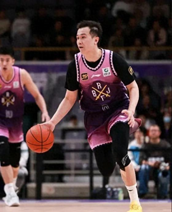 od体育课程-包含广东队全场碾压全国篮球锦标赛，如同剧本杀再现，绝杀的词条