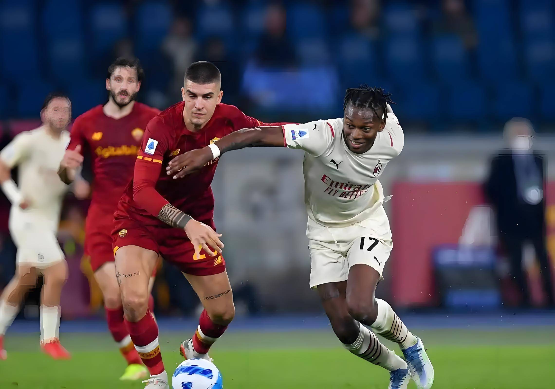 球员状态火爆，为球队打入关键进球