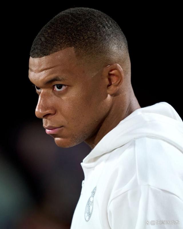 姆巴佩在西甲首秀表现糟糕，球迷怀疑他能否适应球队节奏和风格的简单介绍