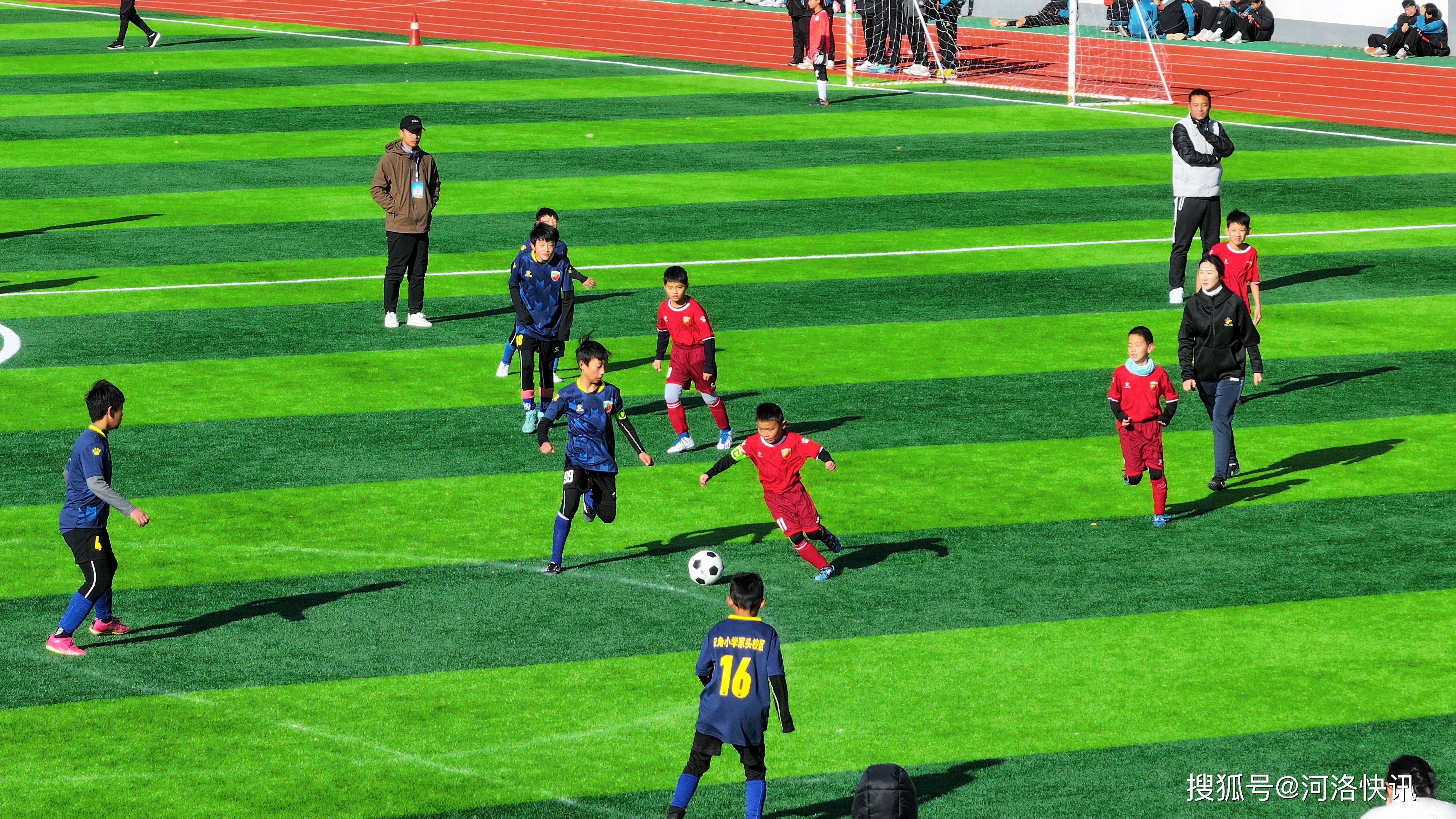 od体育馆-足球联赛场上精彩绝伦，实力对抗火爆上演的简单介绍