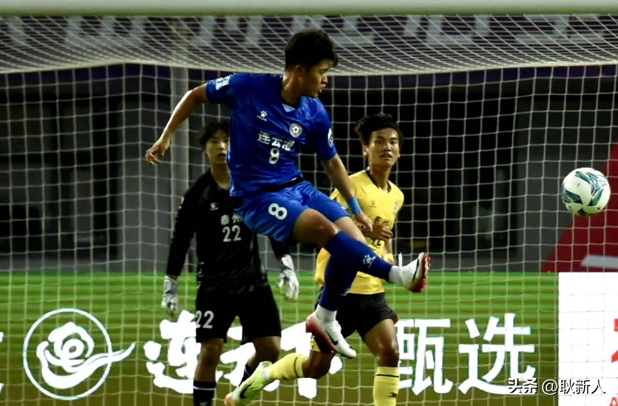 无路可退：双方球队争夺胜利，胜者将一飞冲天的简单介绍