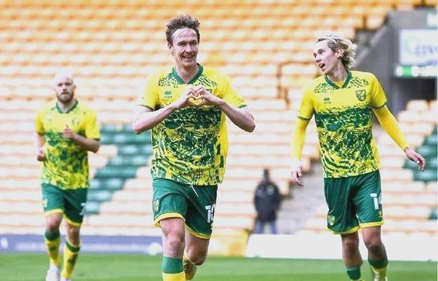 关于诺维奇主场遭遇失利，英超保级逐渐变得艰难起来的信息