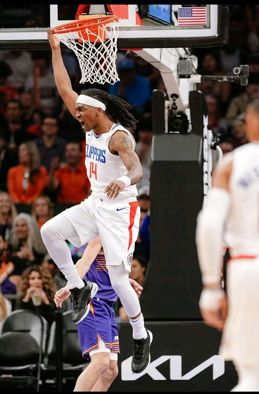 快船击败壮士，取得四连胜