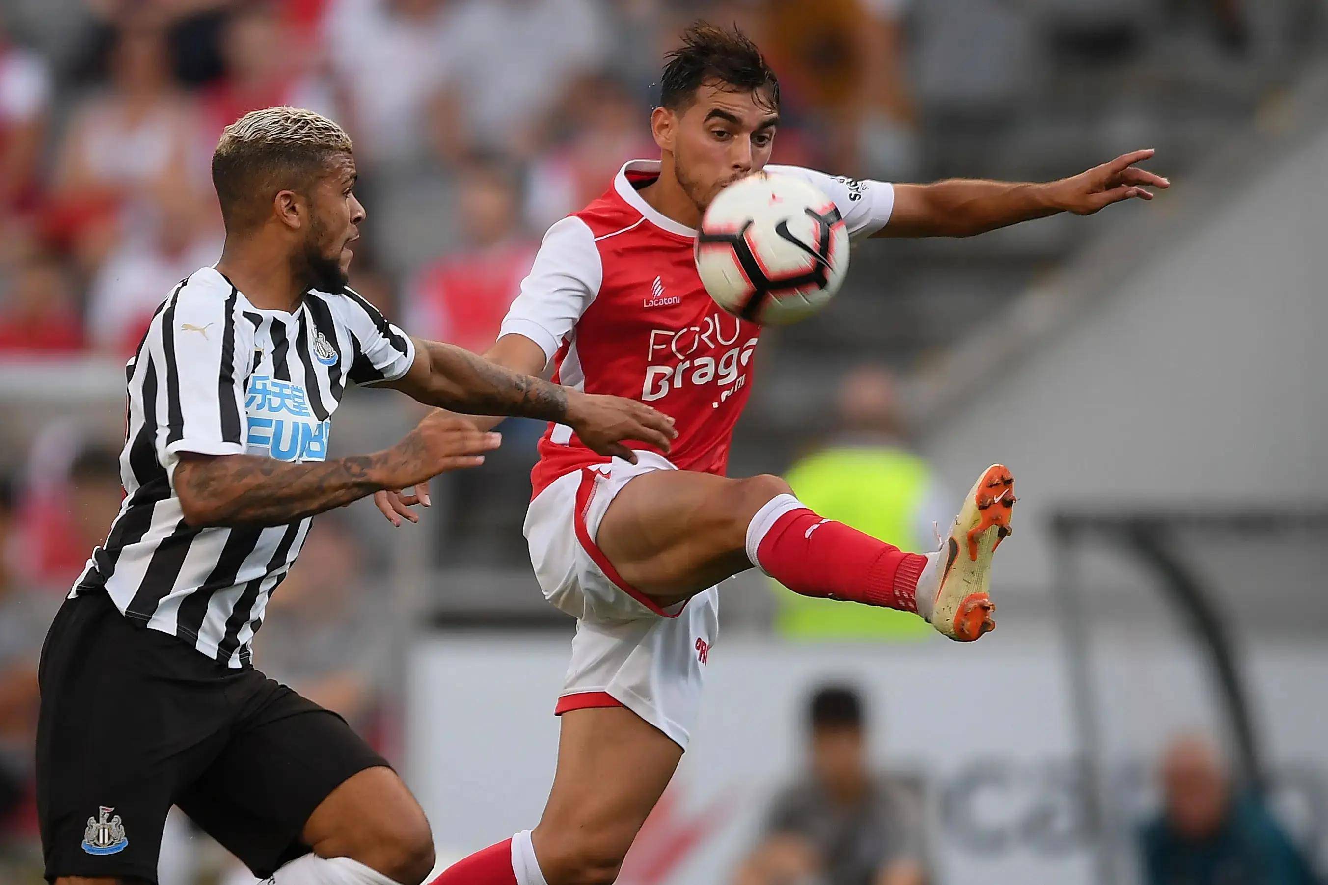 摩纳哥主场小胜战术配合提升