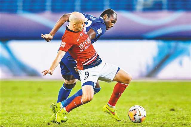 重庆力克对手，豪取客场三分