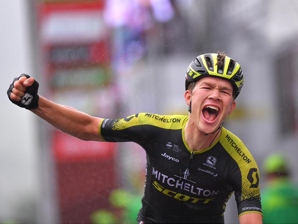 关于瑞士逆转击败丹麦，积分领先优势扩大的信息